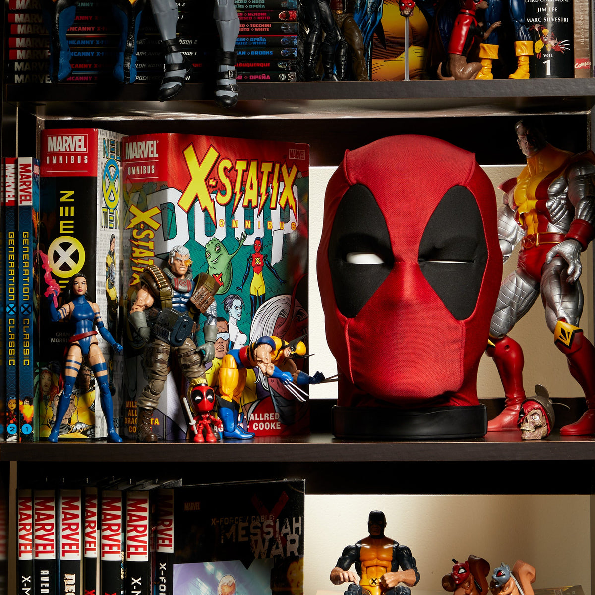 Marvel Legends Deadpool’s Head Premium Interactive, Moving, Talking Electronic, App-Enhanced Adult Collectible, with 600+ SFX and Phrases (Sub-Standard Packaging)